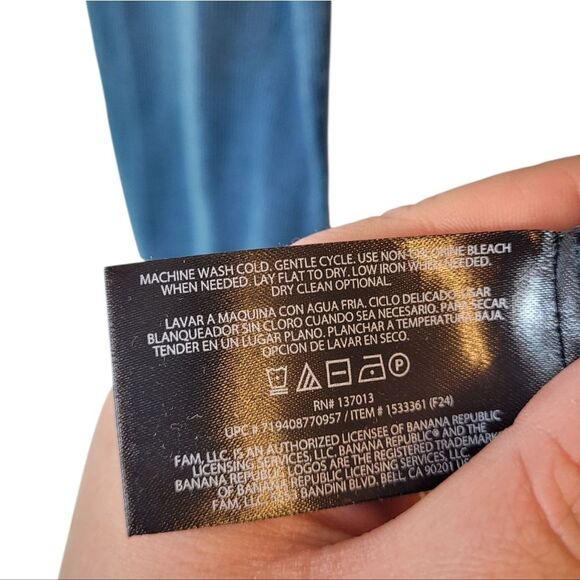 Banana Republic Men's Teal Blue 100% Merino Wool Sweater Size S - Picture 6 of 7